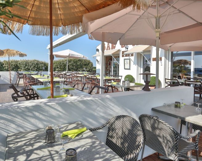 Terrasse bar à huîtres Noirmoutier